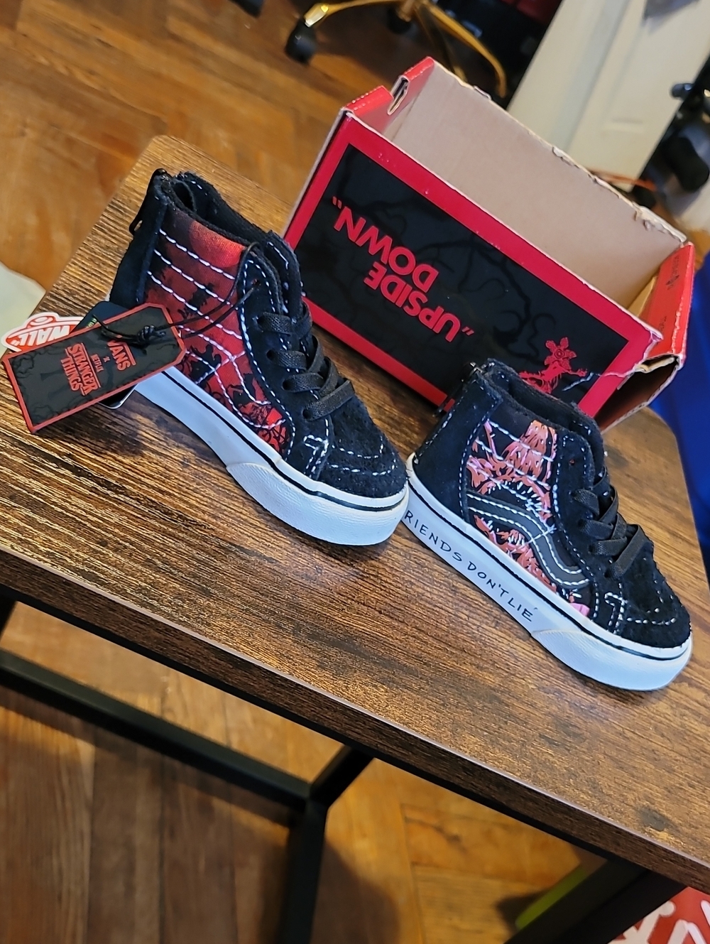 Toddler Stranger Things Vans Sk8-Hi Black & Red High Tops